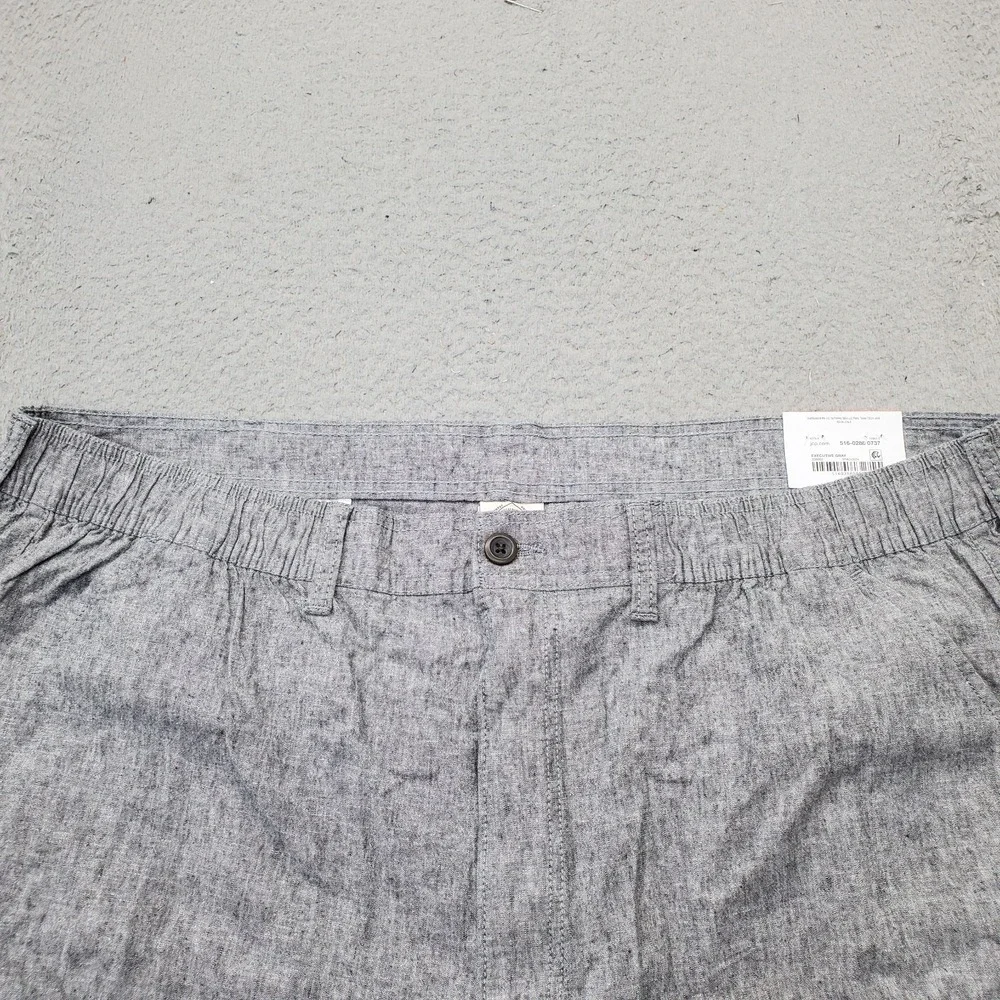 St. John's Bay Cargo Shorts Mens 44 Gray Comfort Waistband 10 Inseam Classic Fit